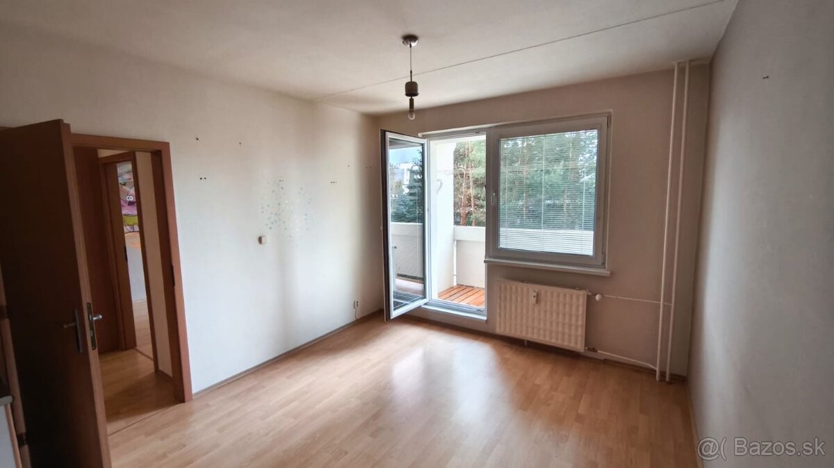 3 izbový byt Zvolen Zlatý Potok + garáž - 10