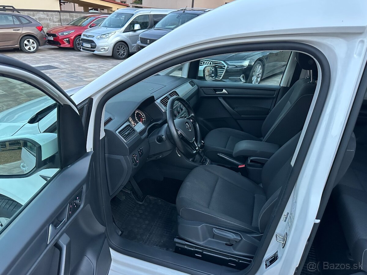 VW Caddy 2018 2,0 TDI 75kW 265tisíc km - 10