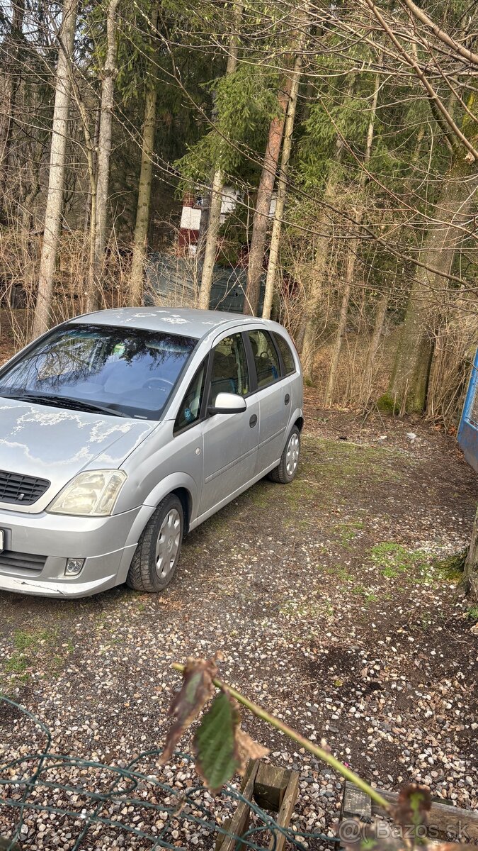 Opel meriva 1,6 - 10