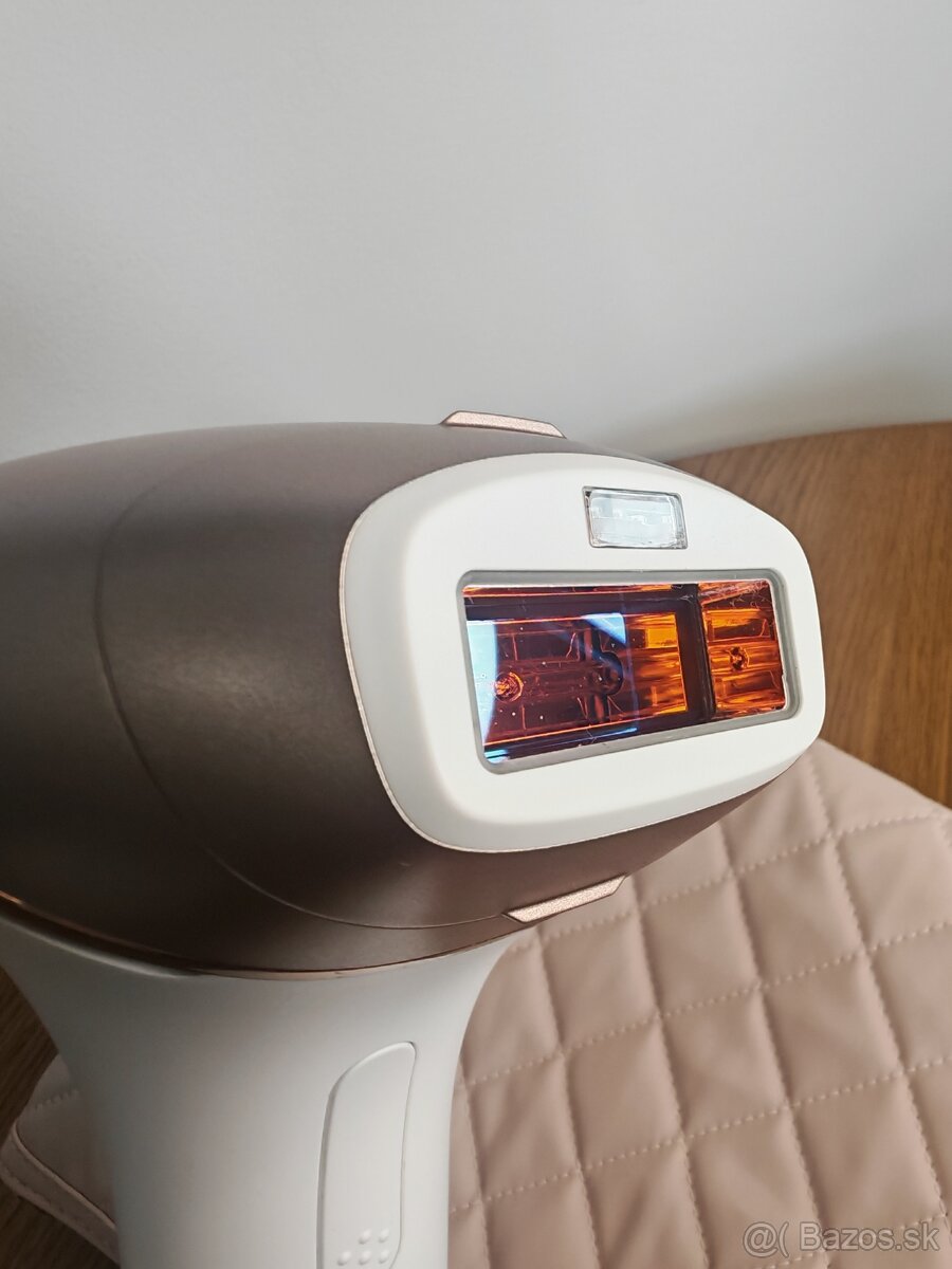 IPL depilátor Philips Lumea IPL 9900 Series SenseIQ BRI973/0 - 10