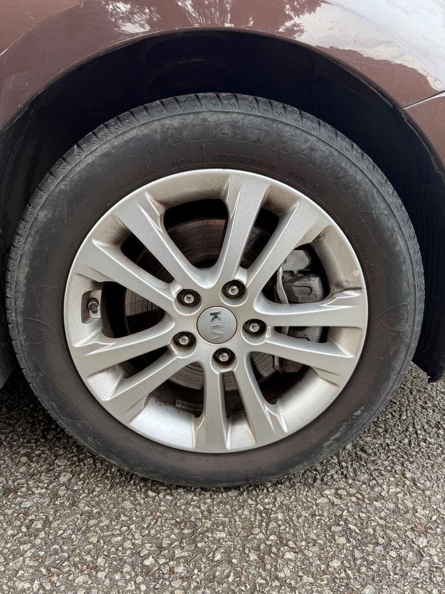 KIA Ceed SW 1.4 CVVT - 10