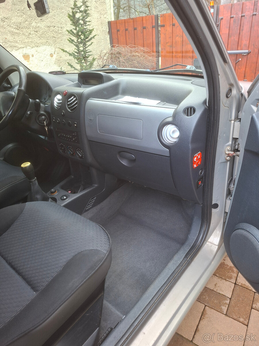 Predám citroen berlingo 1,6HDI 5miestne - 10