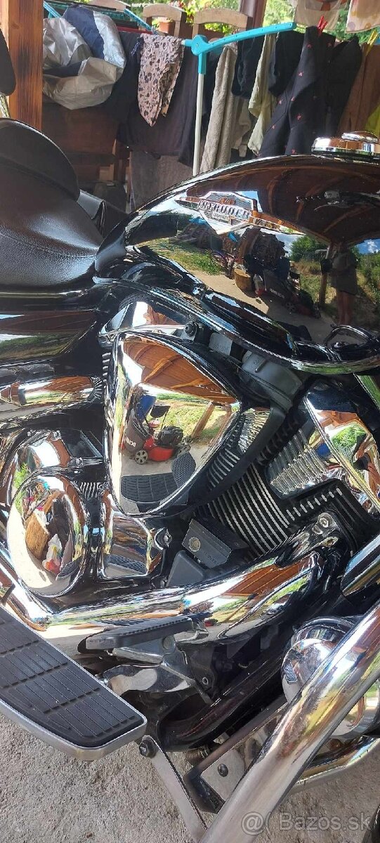 Suzuki Intruder 1800 VLR - 10