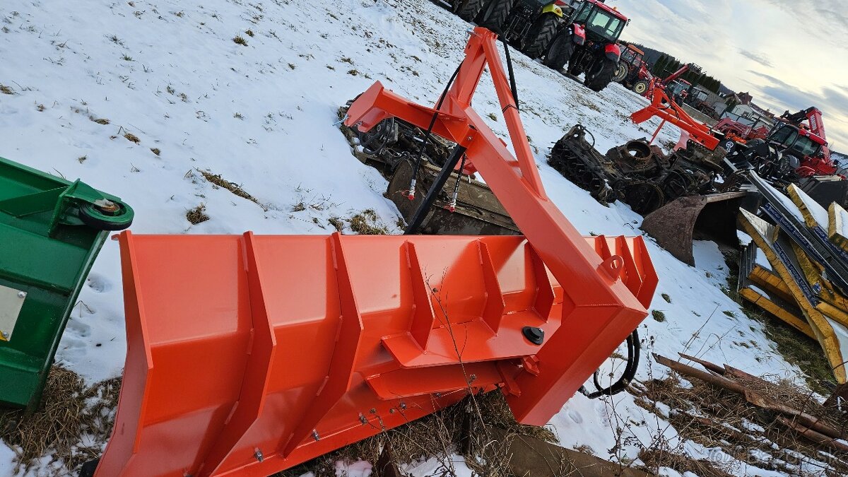 Zetor traktorova snežna radlica( komunalny posýpač) - 10