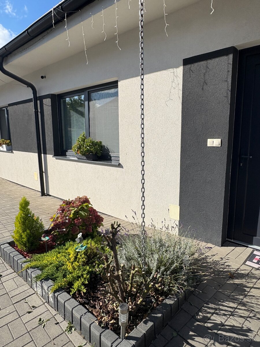 Na predaj moderný radový dom v Tomášikove - 10