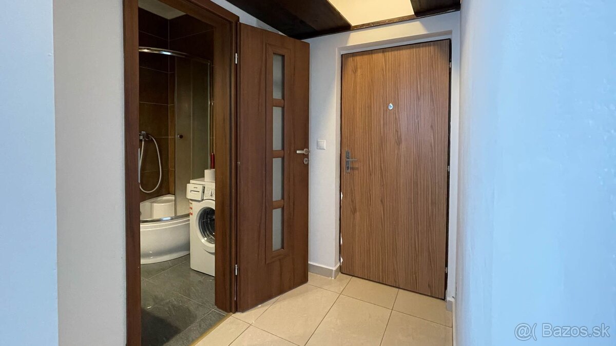 Na predaj 1,5 izbový byt na Budovateľskej ul. - 10