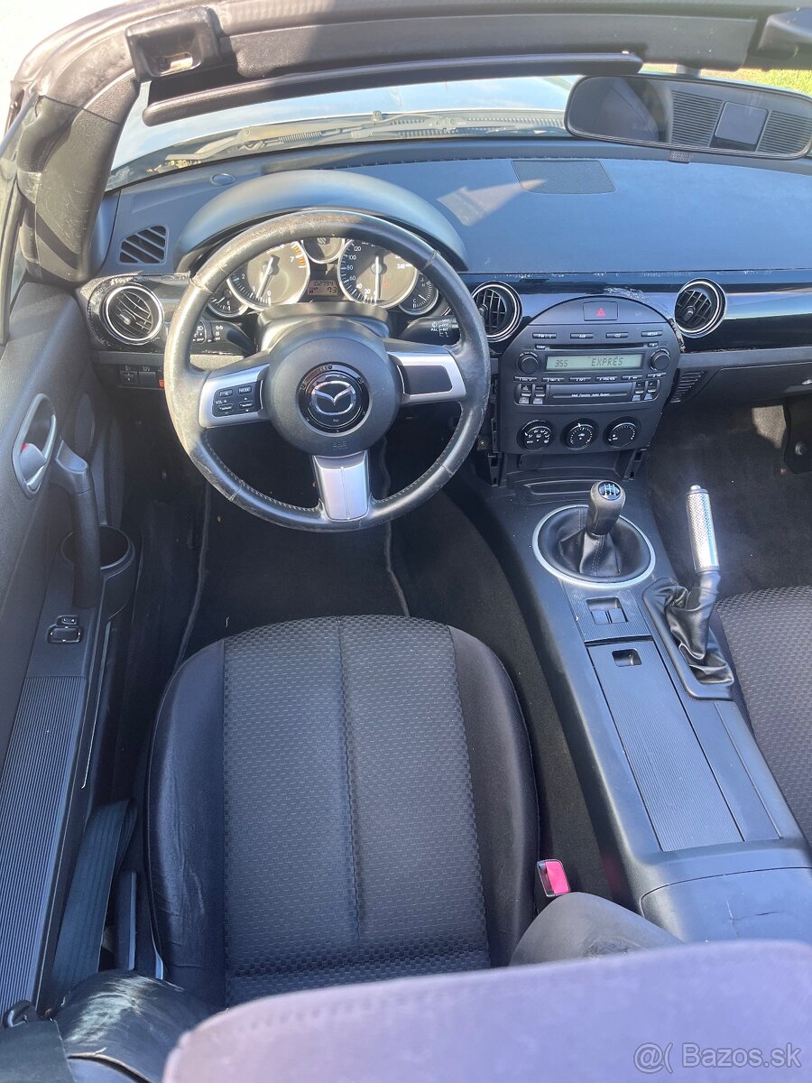 Mazda MX-5 NC 1.8i - 10