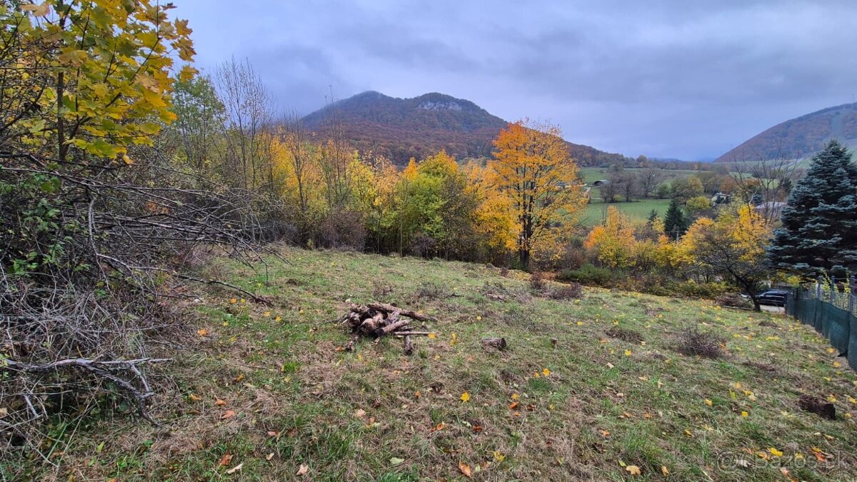 Stavebný pozemok s krásnym výhľadom na Strážov – Zliechov - 10
