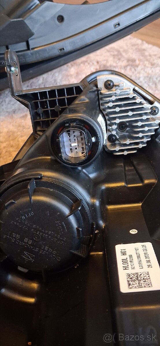 Predné svetlá kia  sportage - 10