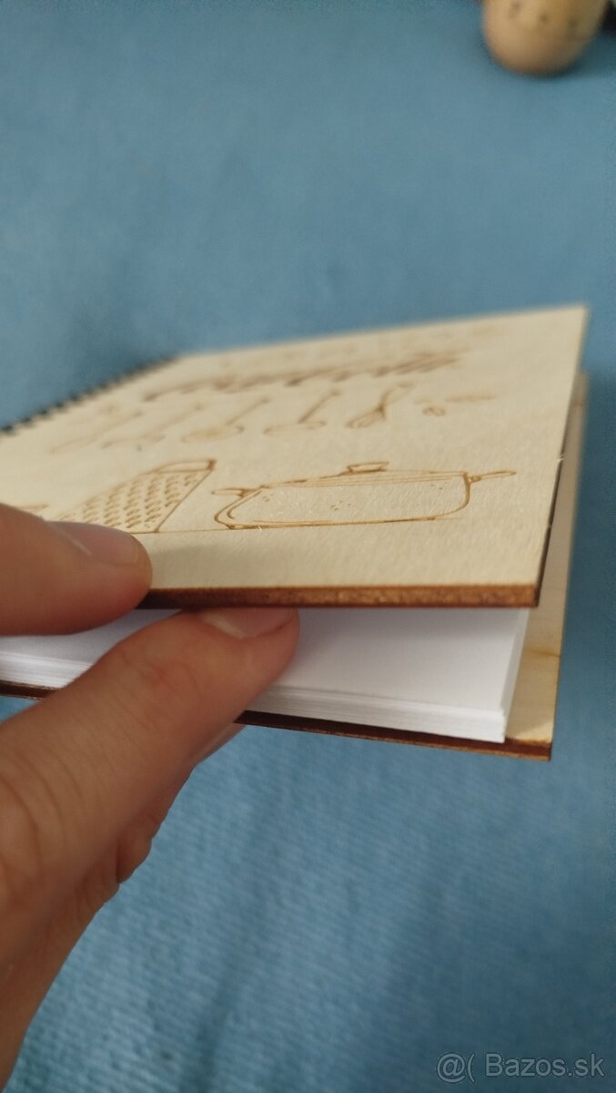 Predám nový liatinový stojan na hydinu + 2 darčeky zdarma - 10