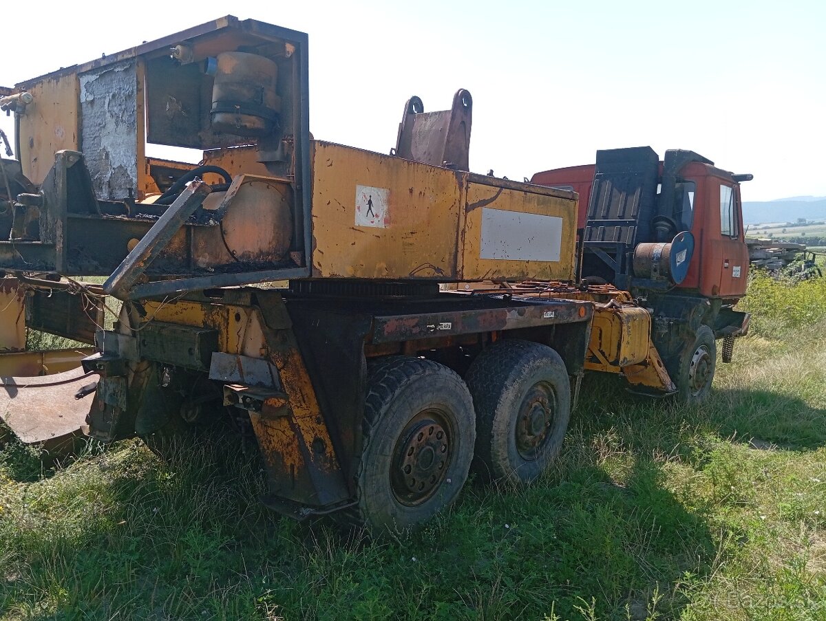 TATRA UDS NA NAHRADNE DIELY - 10