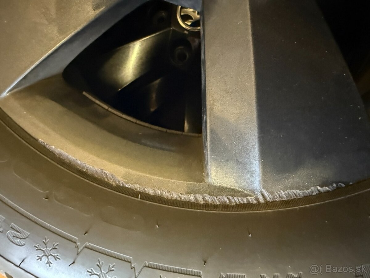 R16 ORIG.ZIMNÍ KOLA KAROQ 215/60/16 99/95% PNEU - 10