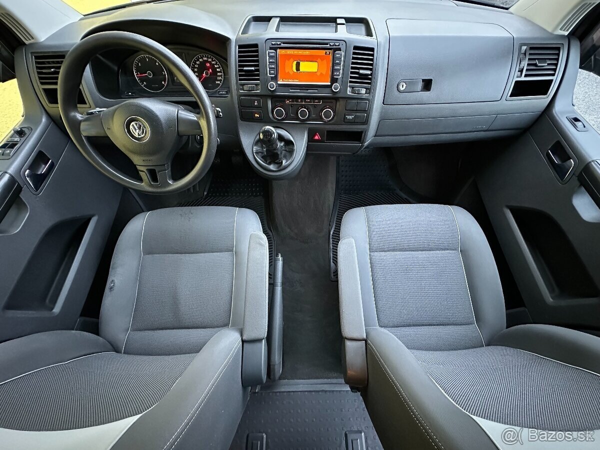 Volkswagen Multivan MULTIVAN 2.0TDI/103kW / 7.Míst r.v.2009 - 10