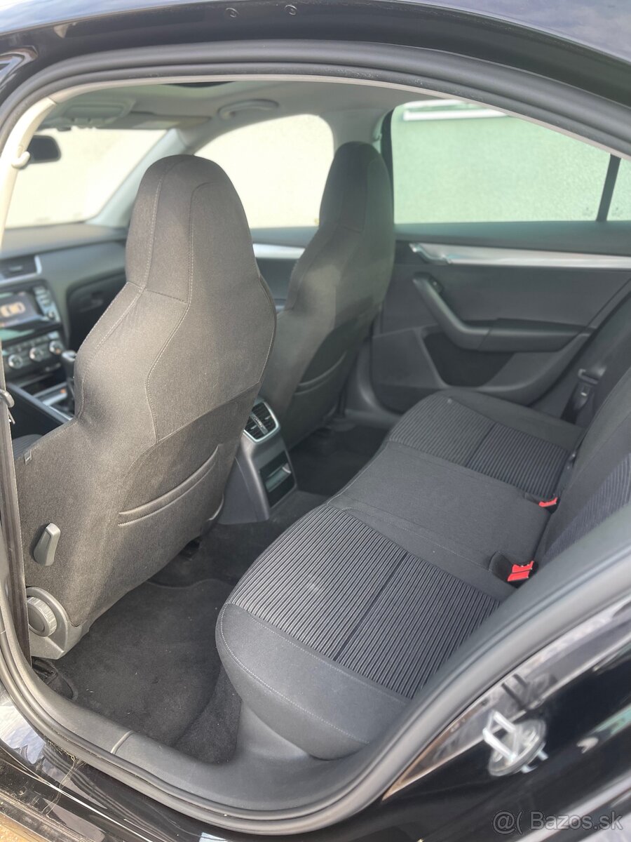Škoda Octavia 2.0tdi 110kW DSG - 10