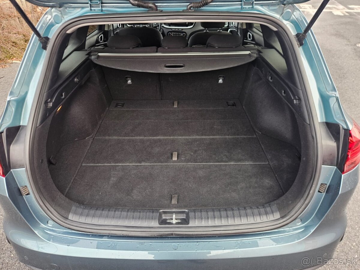 Kia Ceed SW 1.6 CRDi mHEV Gold A/T - 10