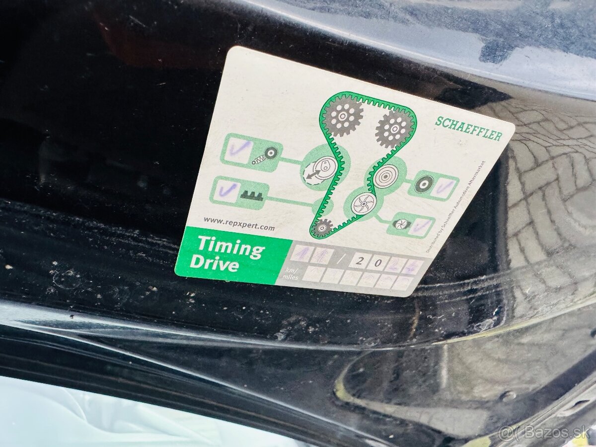 VOLKSWAGEN GOLG 6 - 10