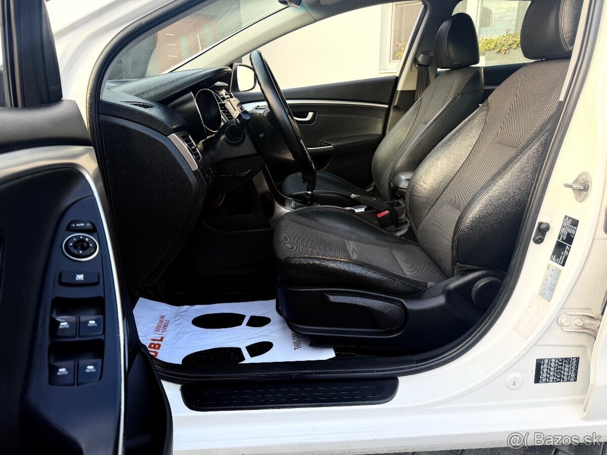 Hyundai i30 facelift - 10