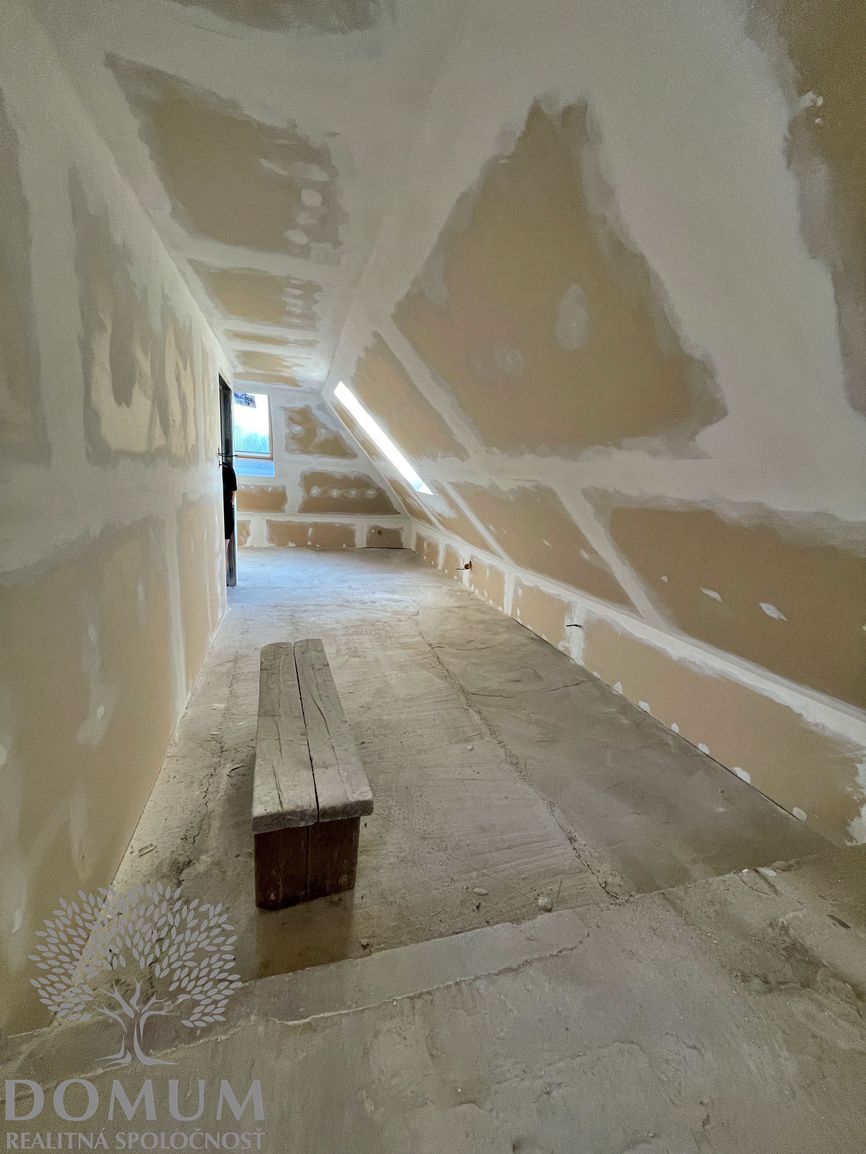 RD v Moravskom Lieskovom, pozemok 1168m2, rozsiahla rekonštr - 10