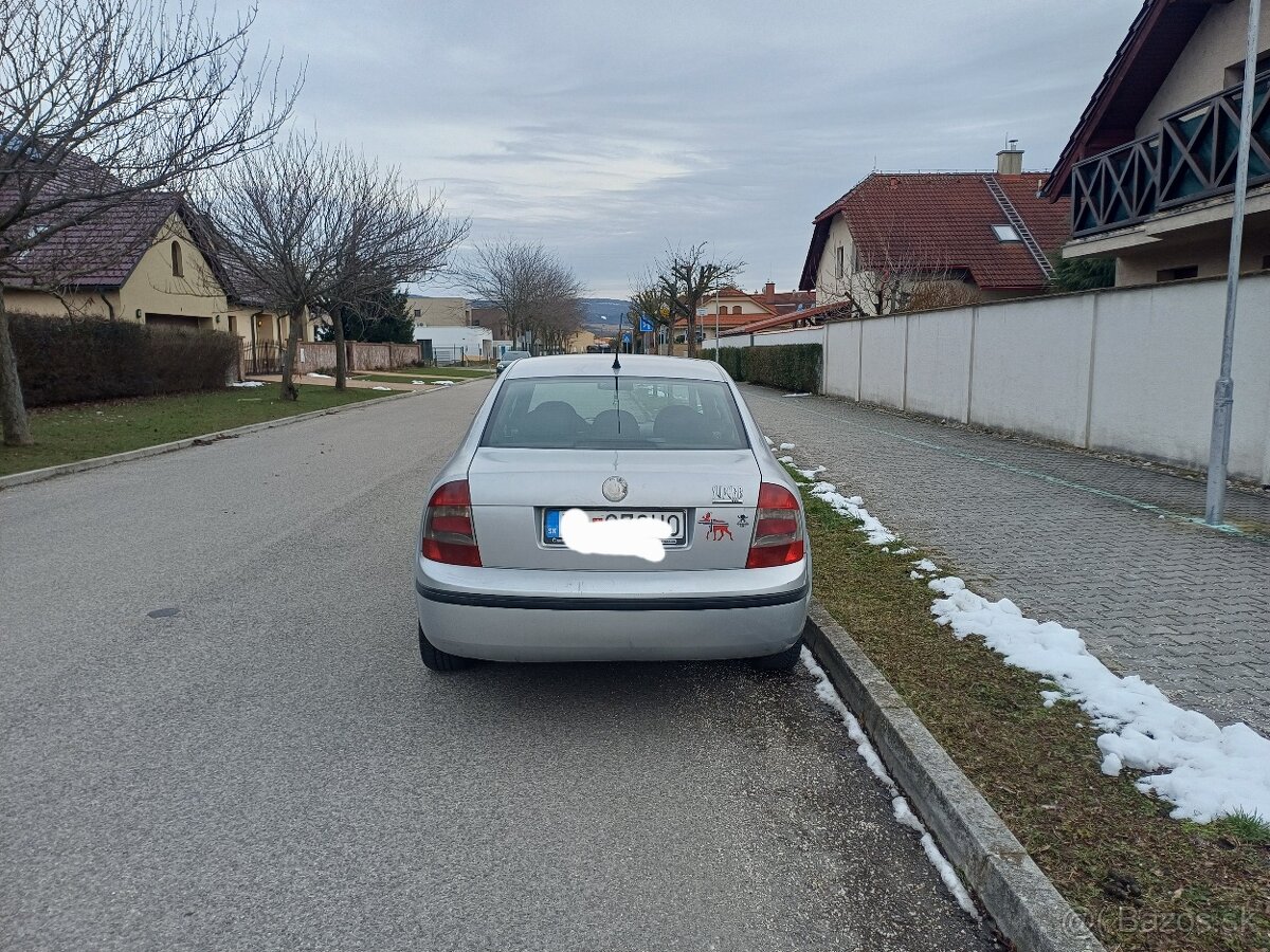 Skoda superB 1.9 tdi .85kw - 10