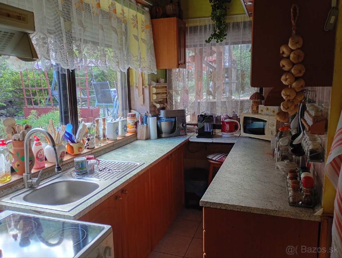 Rodinný dom v Hronskom Beňadiku -DOHODA MOŽNÁ - 10
