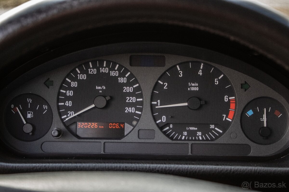 BMW Rad 3 E36 318i 85kW Cabrio - 10