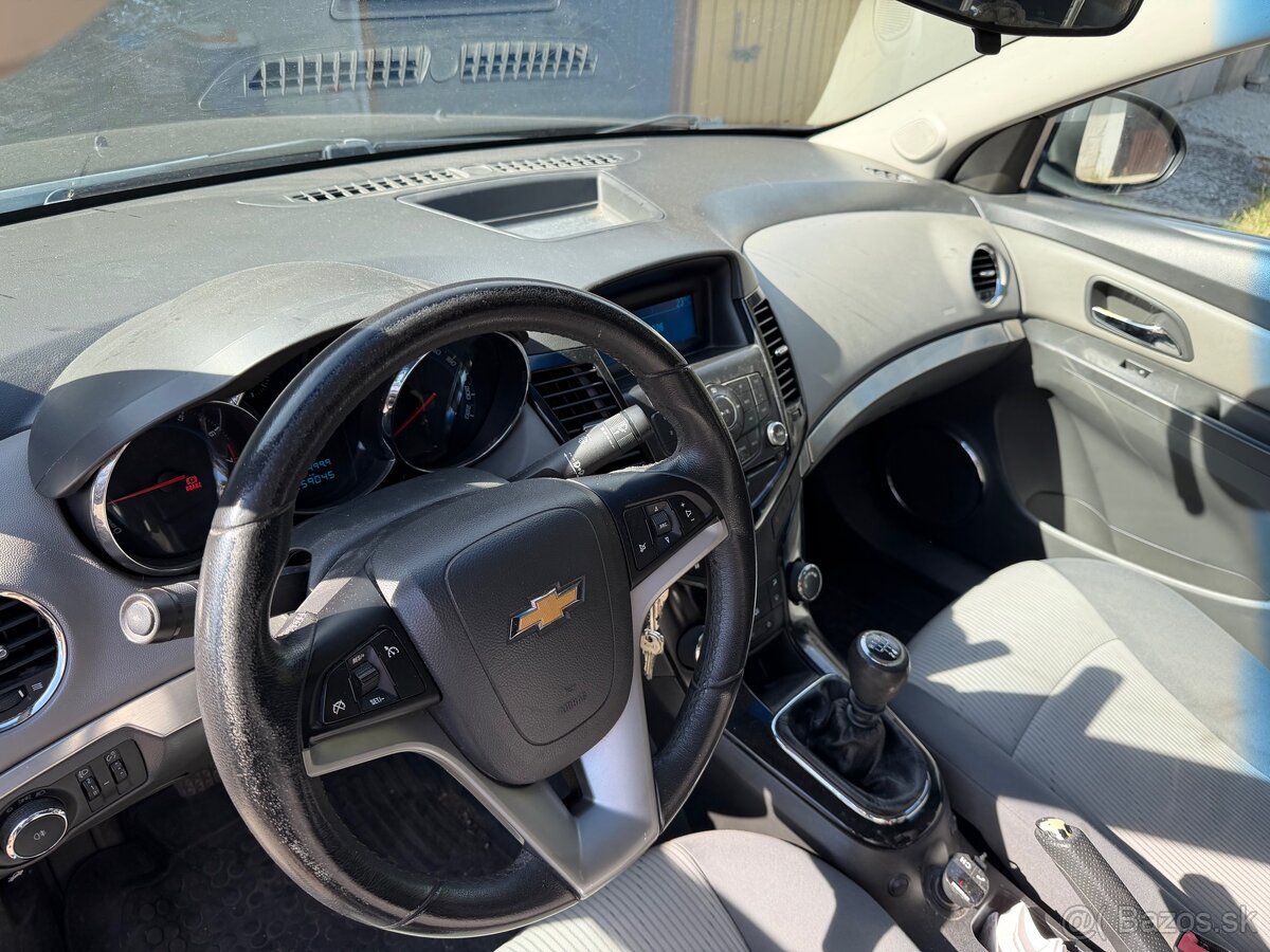 Chevrolet Cruze 1.6 Benzin - 10