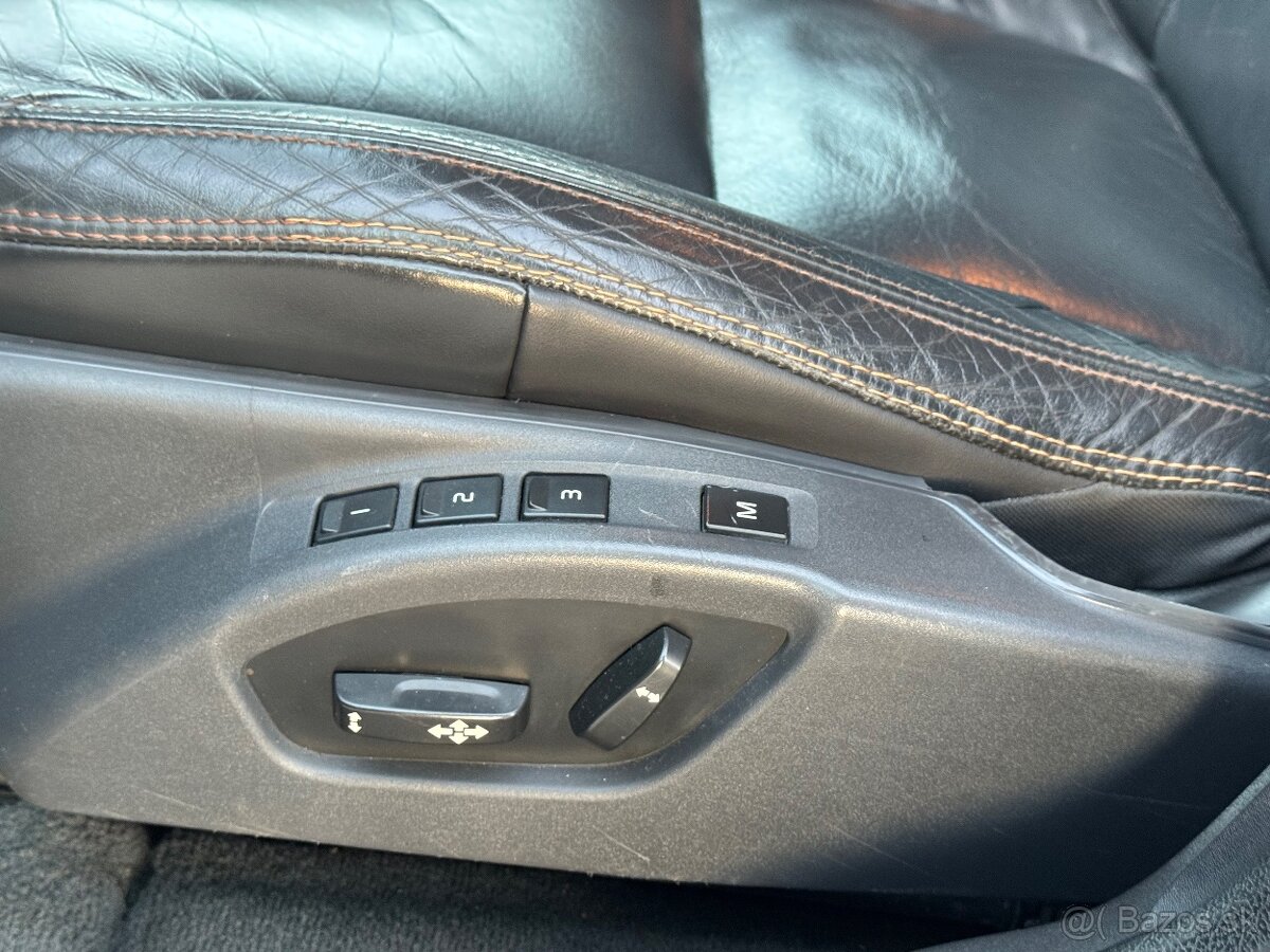 Volvo XC60 2.4D AWD Momentum Geartronic - 10