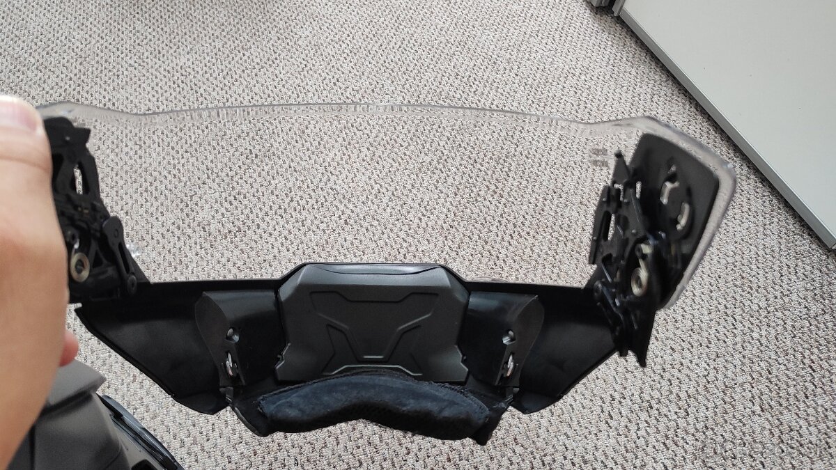 Predám helmu BMW System 7 veľkosť M - 10