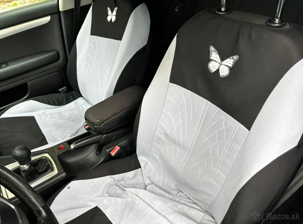 Audi A4 Avant 2.0 TDI - 10