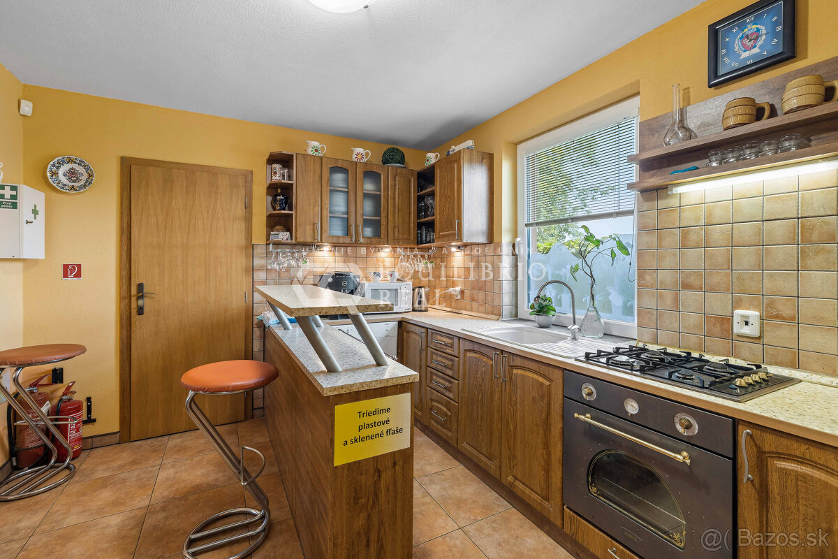 PREDAJ - 10-IZBOVÝ DOM - PENZIÓN - PODHÁJSKA - 10
