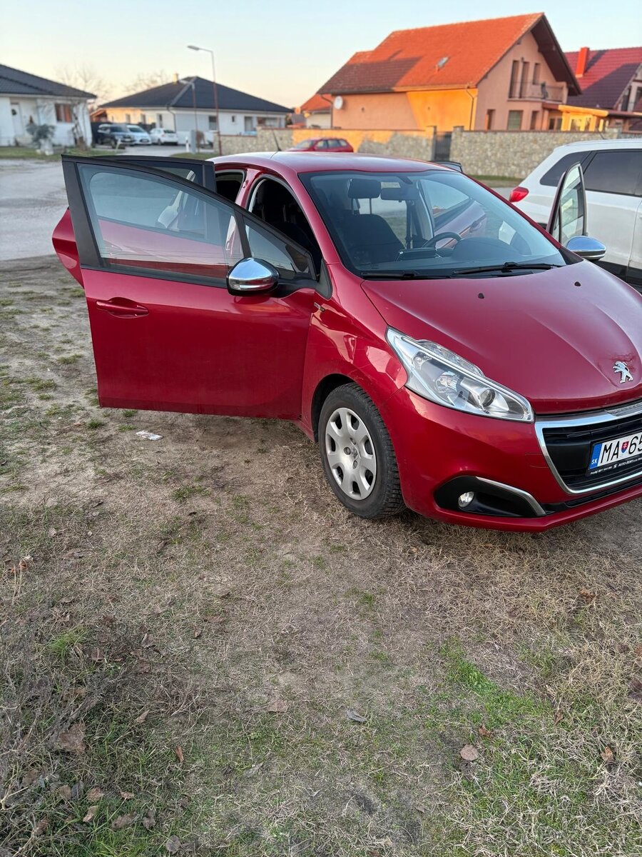 Predám Peugeot 208 22191km - 10