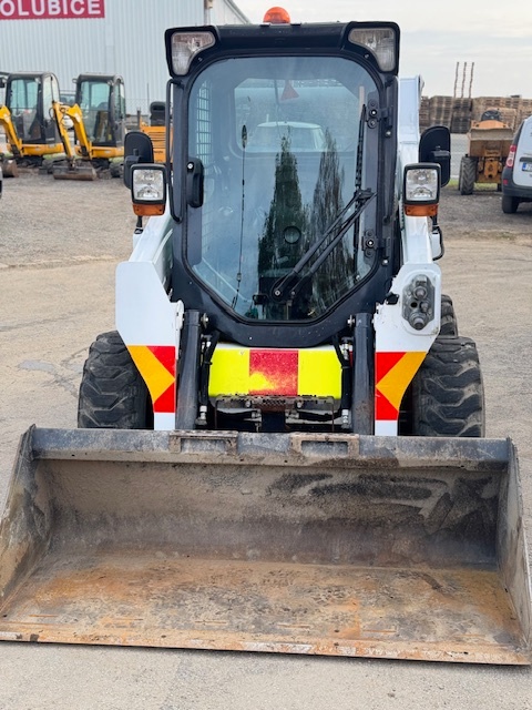 Smykový kolový nakladač Bobcat S530 - 10