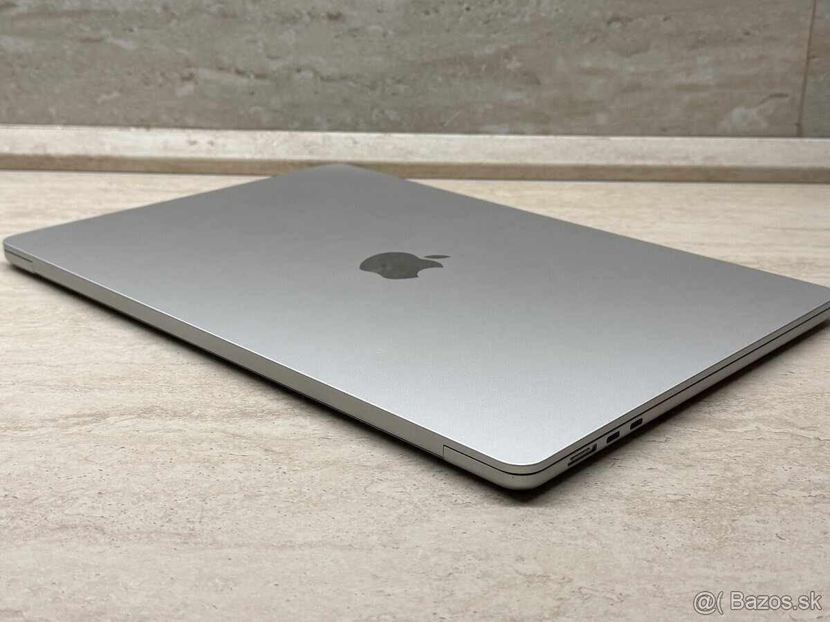 MacBook Air 15,3", M2, 8GB, 256GB, Silver, 8 cyklov - 10