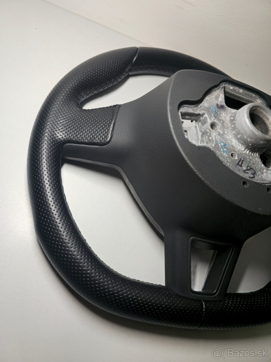 ŠPORTOVÝ VOLANT ŠKODA - 10