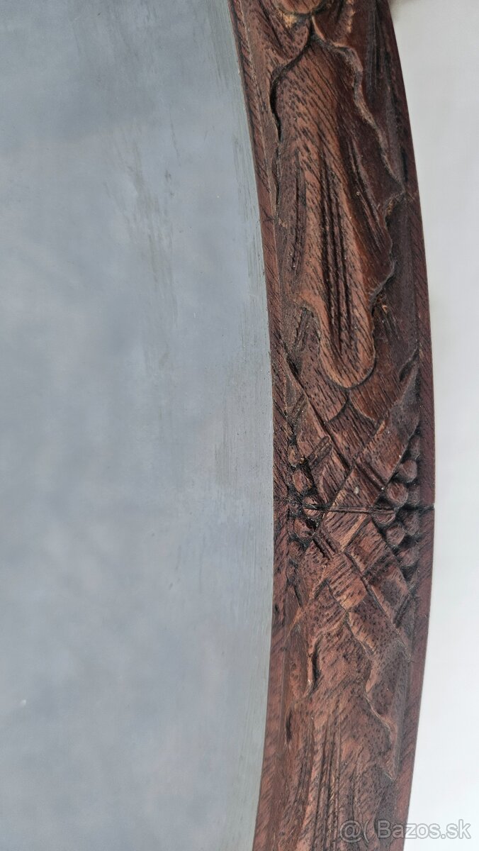 Skrinka na sochu,Nika - 10