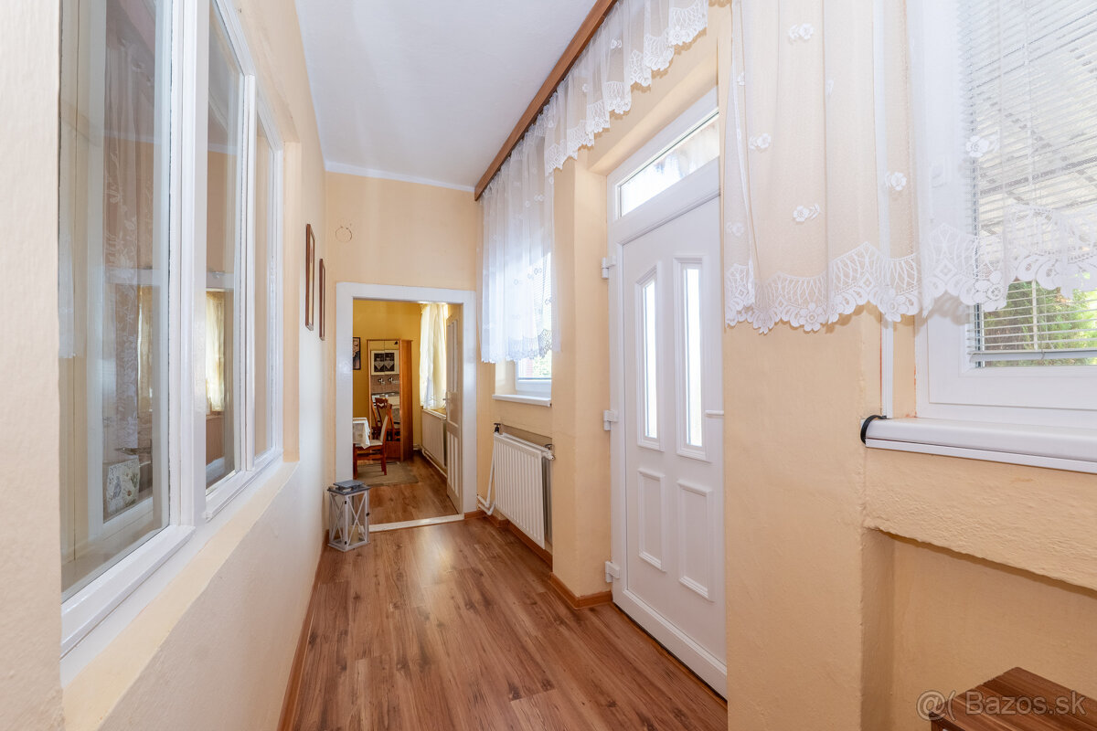 Rodinný dom s veľkým pozemkom | 2 064 m² | Komárovce - 10