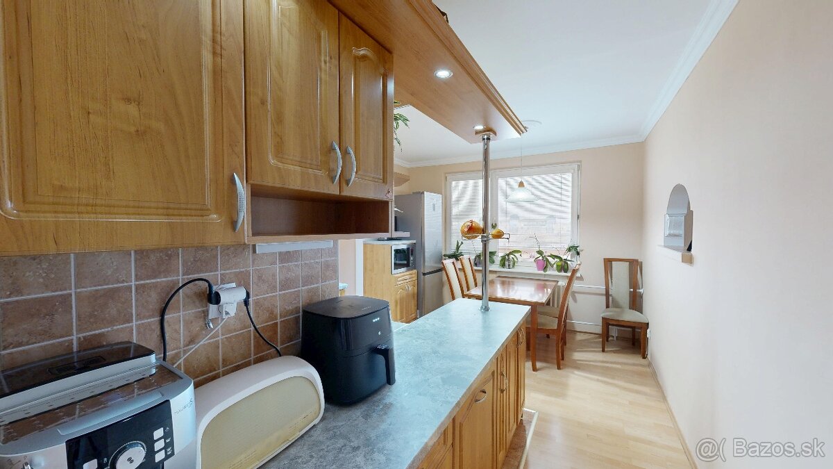 3 izb byt v Galante Revolučna stvrt centrum . - 10