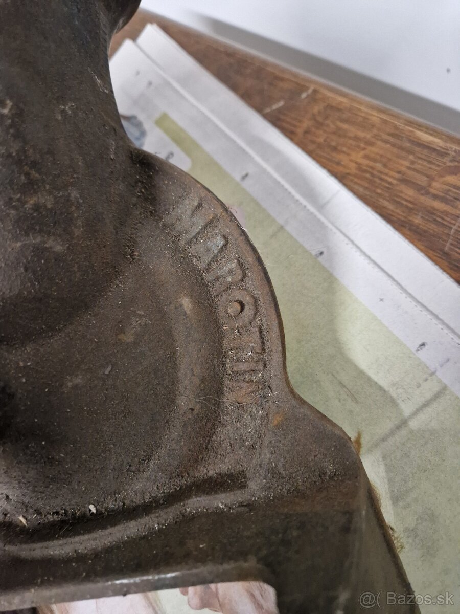 Mlyncek železný - 10