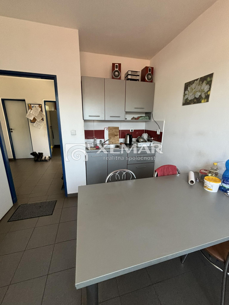 Na predaj skladovo-výrobný areál v Hliníku nad Hronom - 10