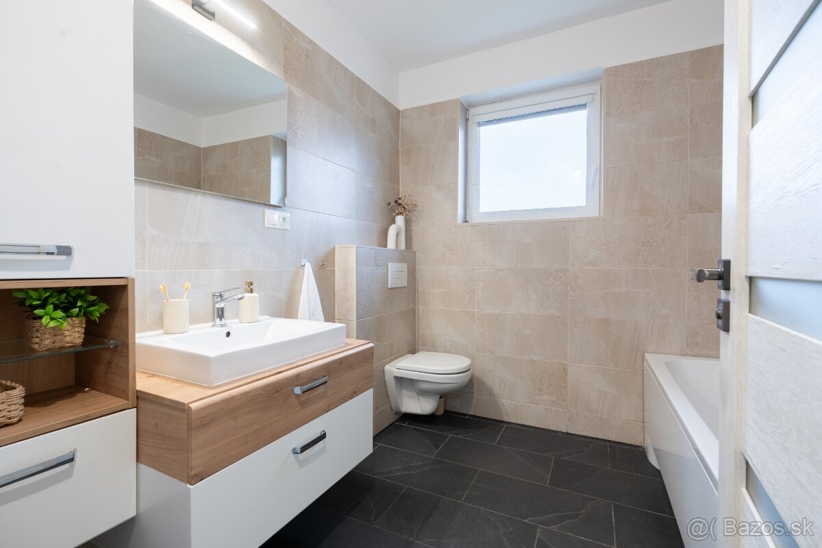 Moderný bungalov s krásnym pozemkom 700m2/Podhorie - Beluša - 10