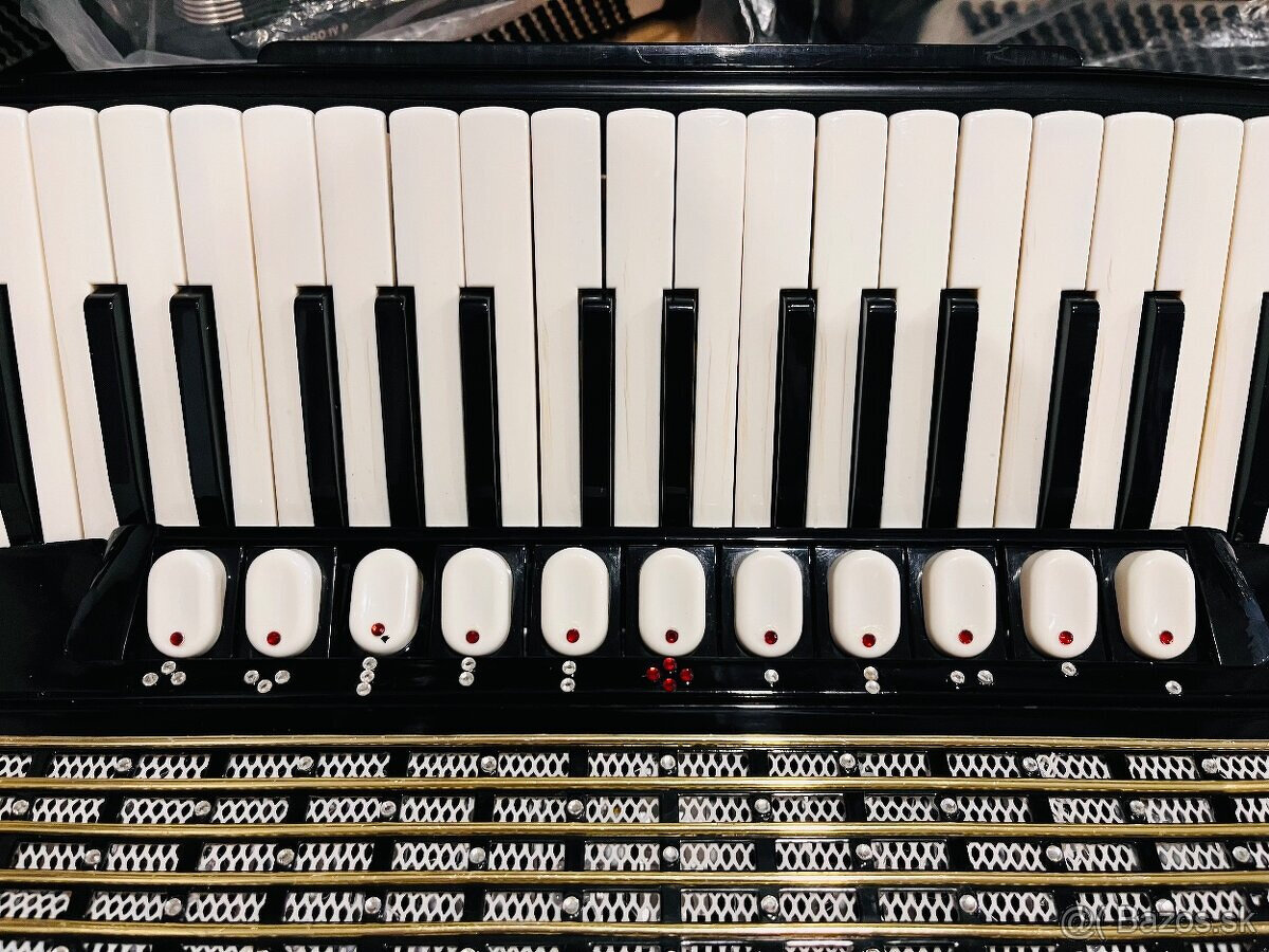 Predám akordeón Hohner Atlantic De Luxe. 120 Basový - Made i - 10