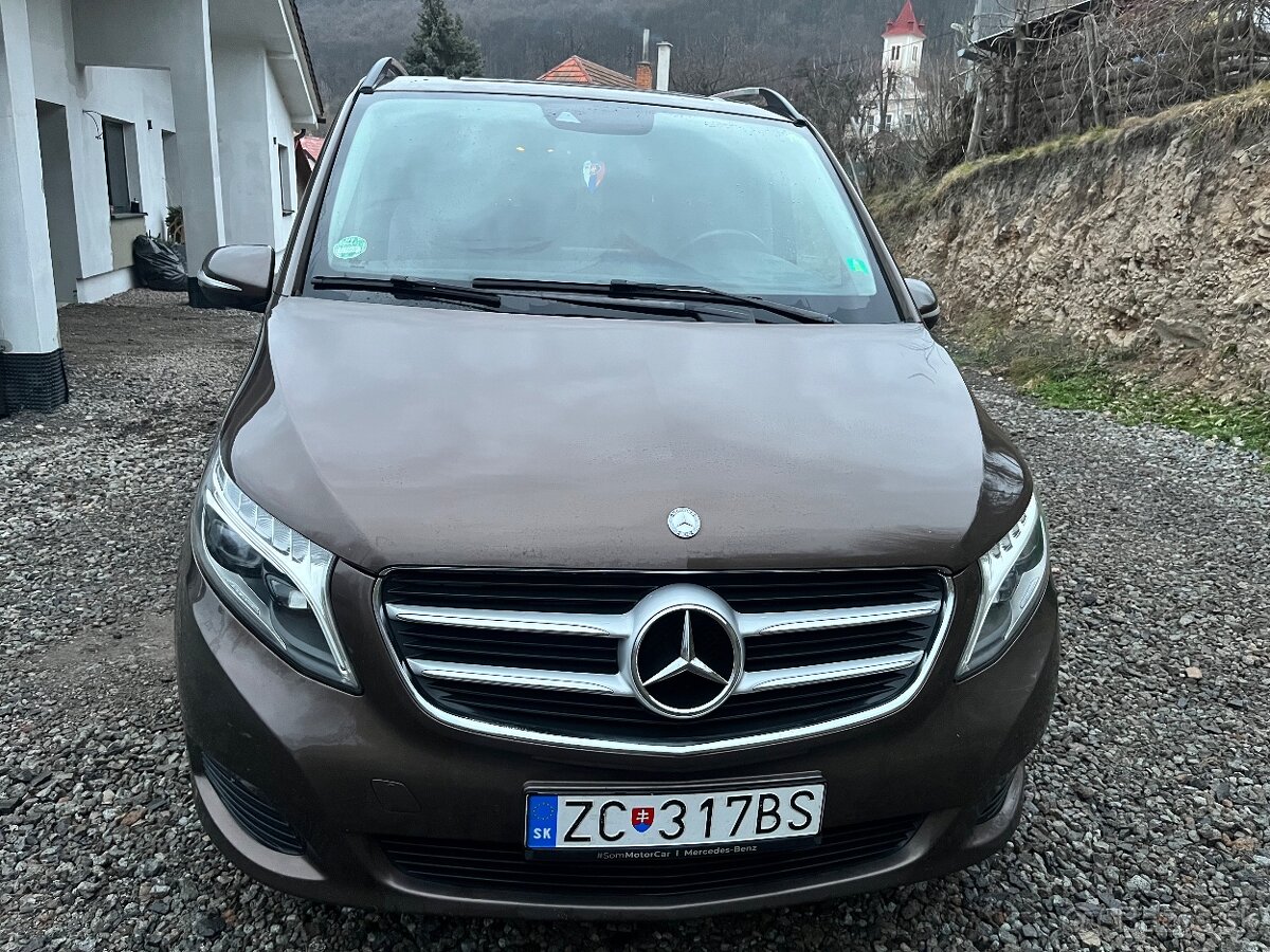 Mercedes-Benz V220 A/T - 10