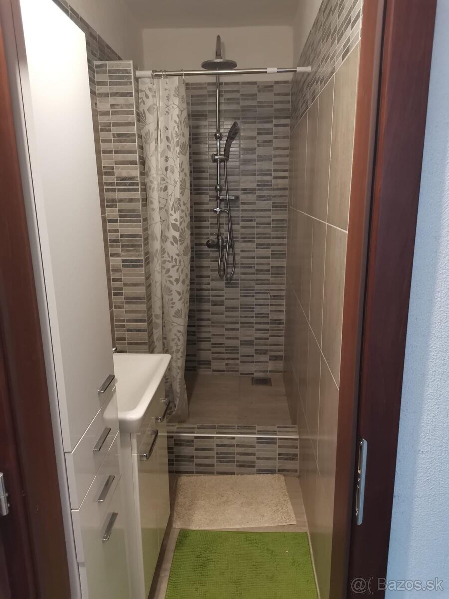 Na predaj 2- izbový byt - 10