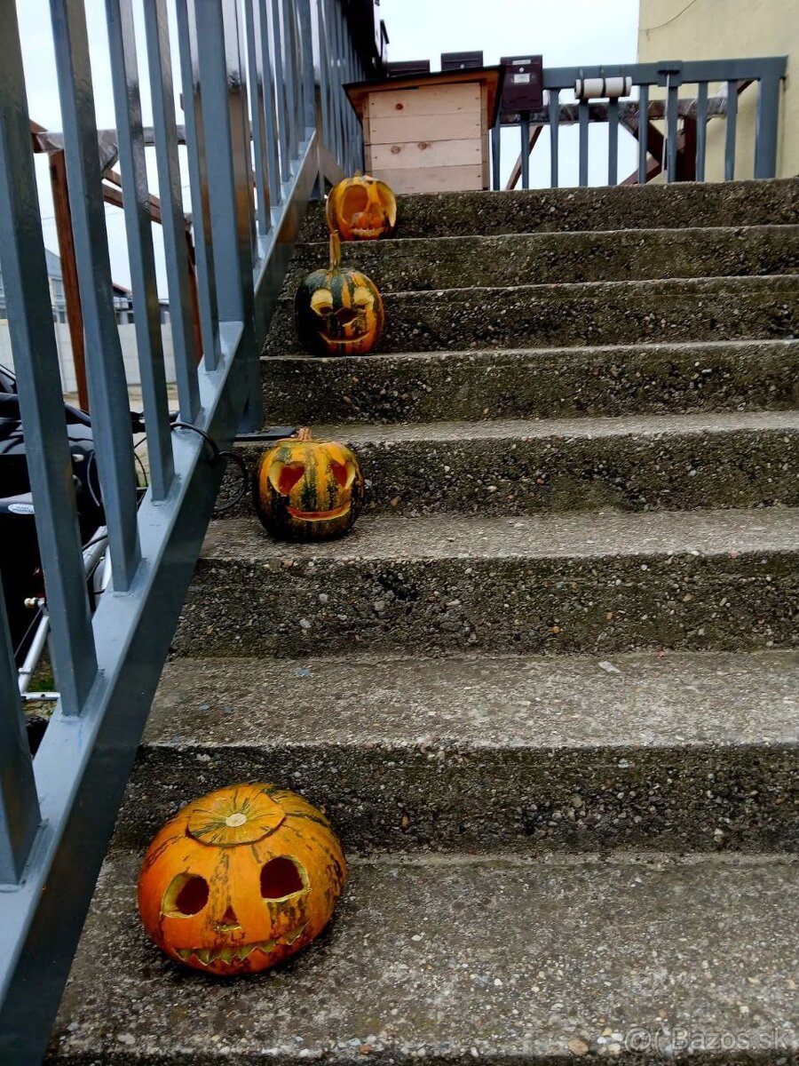 NA PREDAJ 2-izbový byt Hlohovec s parkovacím miestom - 10