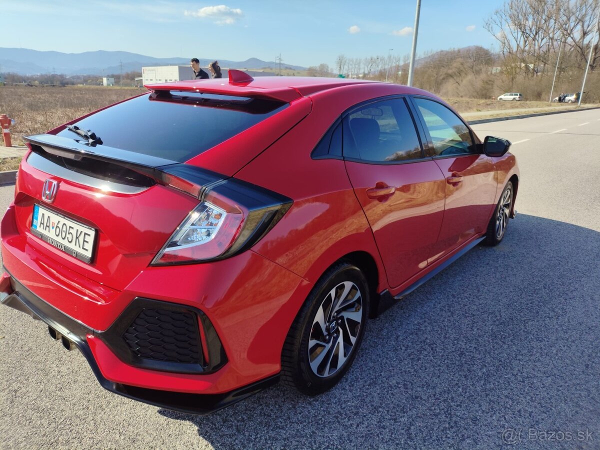 Honda Civic 1,5 VTEC Turbo Sport - 10