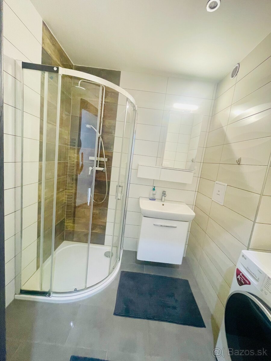 Prenájom moderného 3-izbového bytu v Novom Meste nad Váhom - 10