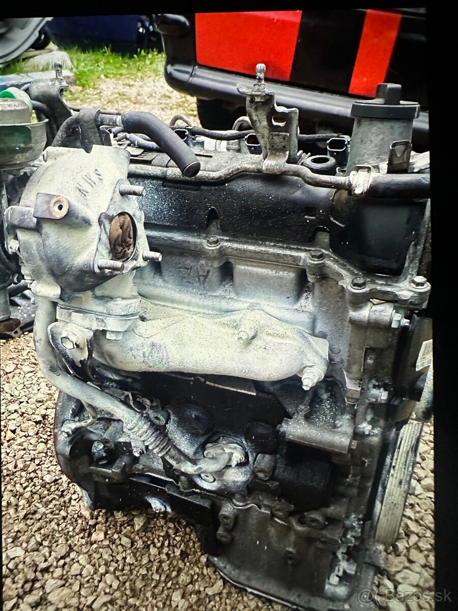 Predám motor 1.4 D-4D 1ND trisky turbo YARIS 2006-2009 - 10