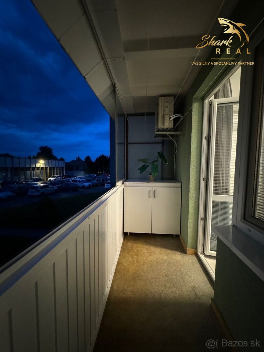 Krásny priestranný 3-izbový byt - 10