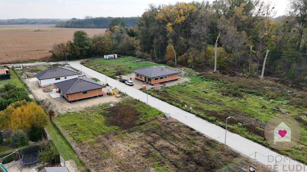 4-izbový rodinný dom s garážou v TOP lokalite, Bernolakovo J - 10