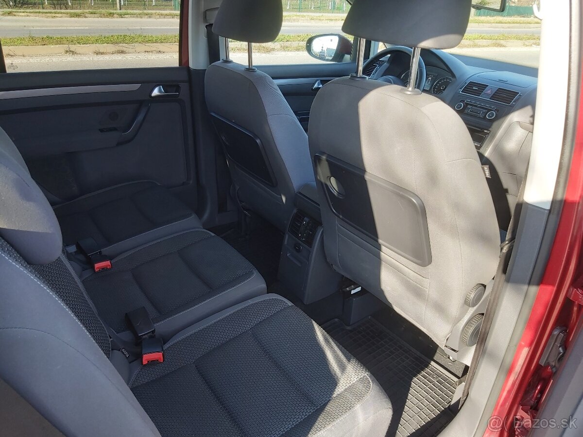 Volkswagen Touran 2.0 TDI Highline - 10